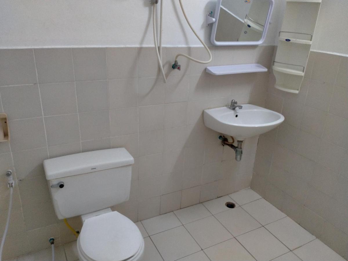 Welcome Lounge Apartment Pantai Jomtien Bagian luar foto