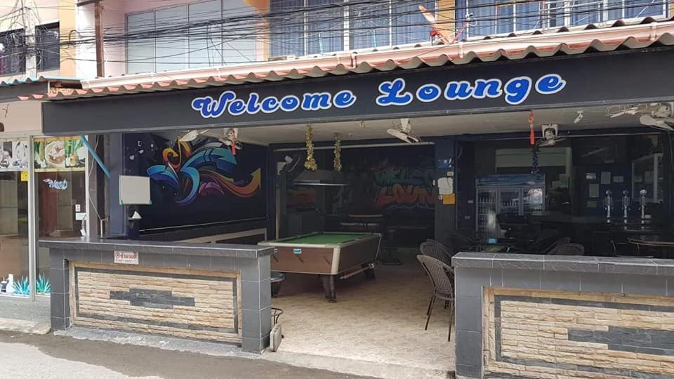 Welcome Lounge Apartment Pantai Jomtien Bagian luar foto